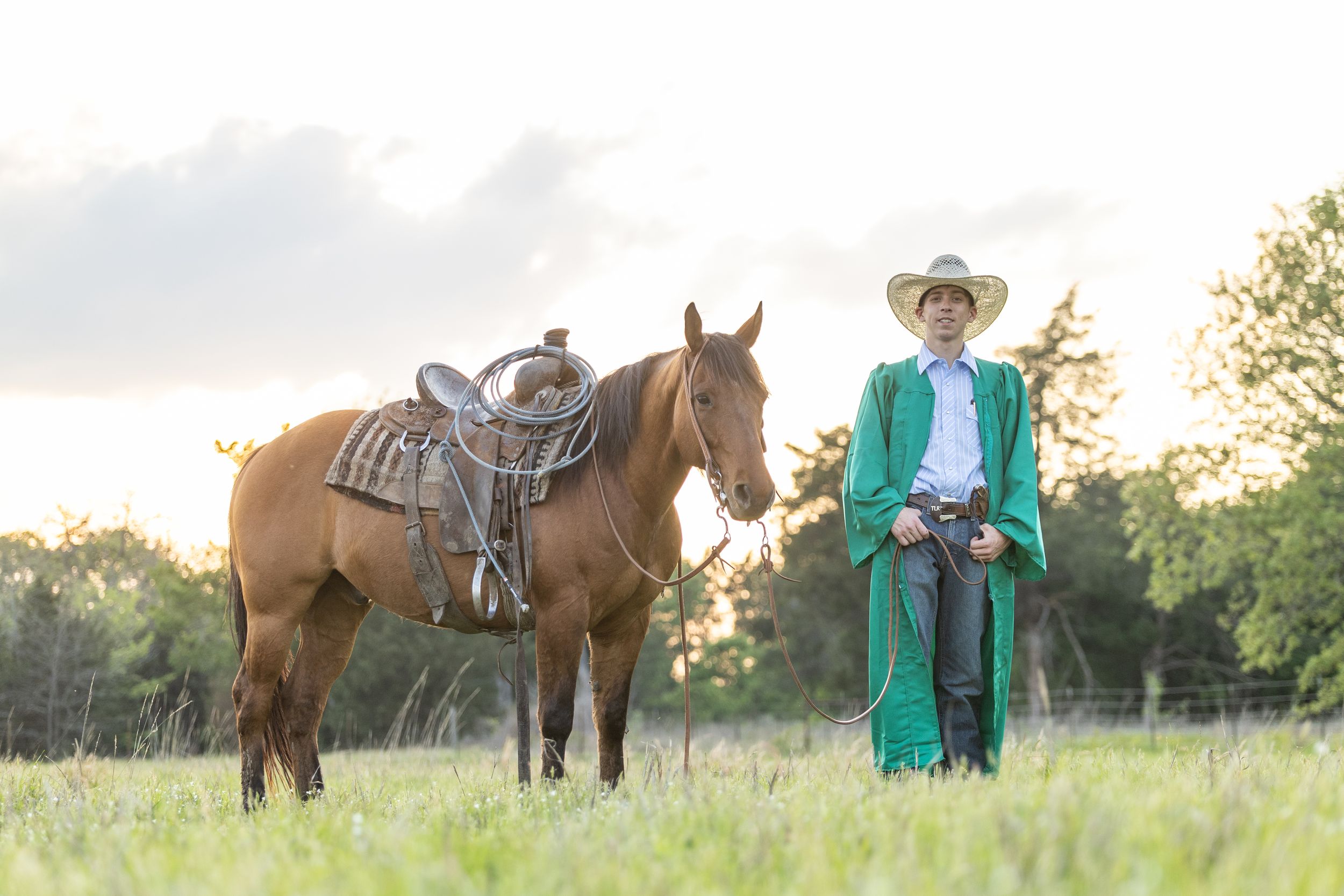 senior boy pictures with horse, high school, photographer, Miller Grove, Greenville, Lone Oak, Emory, Sulphur Springs