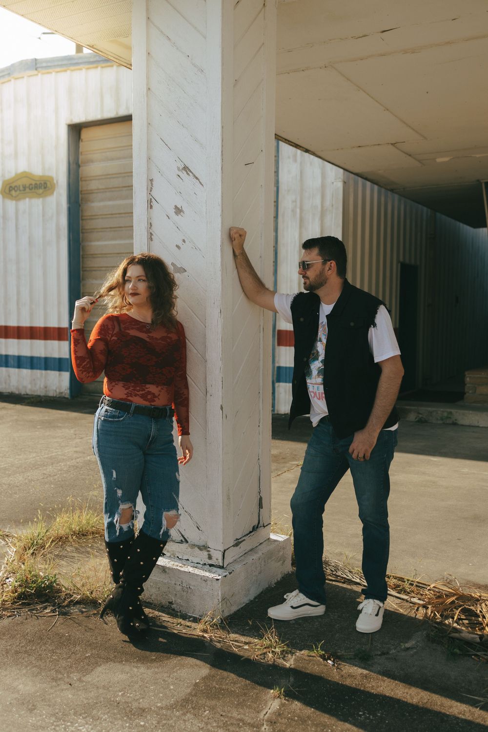 80s vintage car couples photoshoot