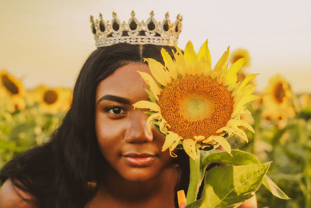 Crown and sunflower portrait