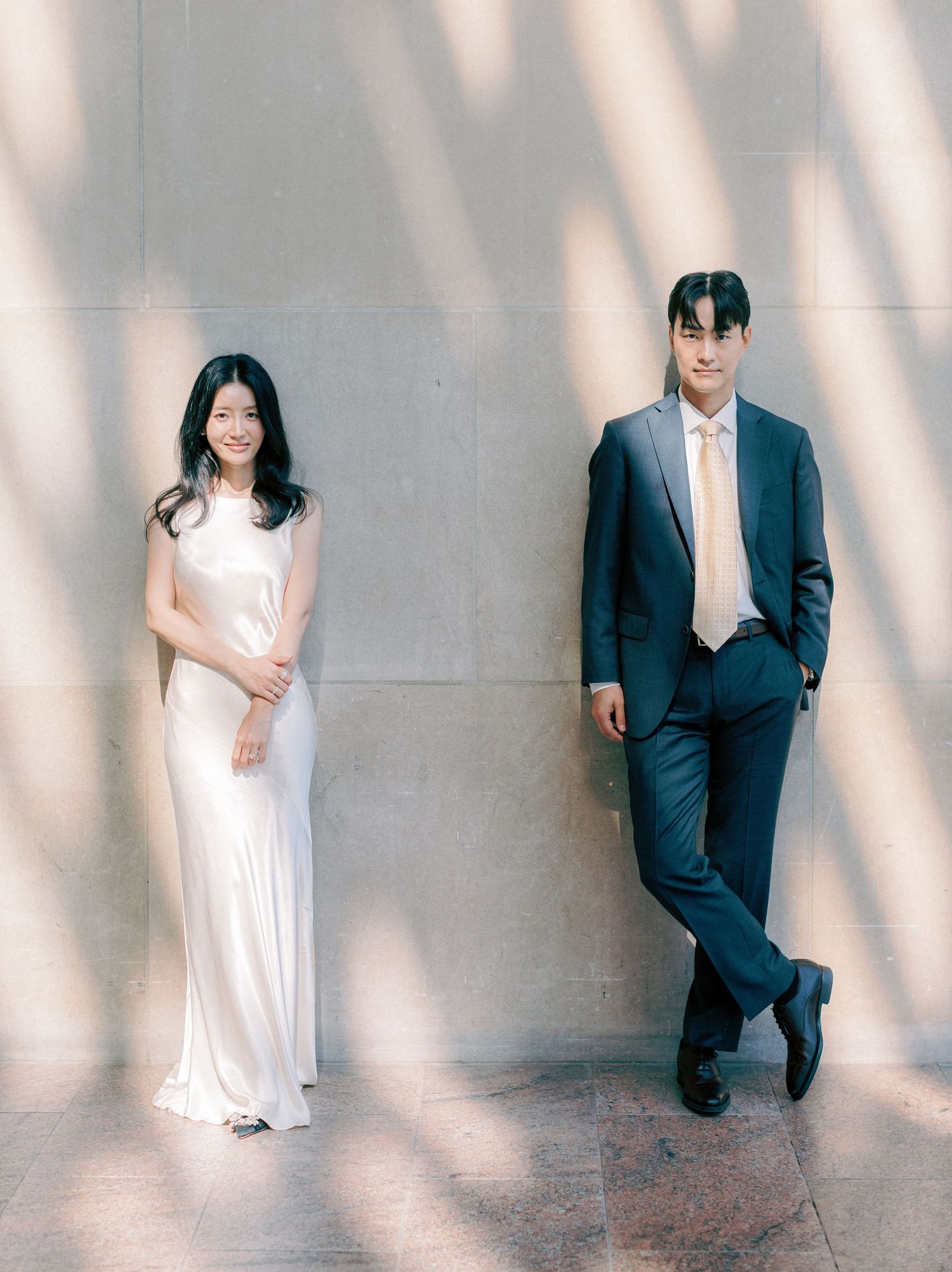 Early morning NYC Engagement Session the Met Timeless Romantic Fine Art New York Wedding Photographer Jeanie Jang Photo