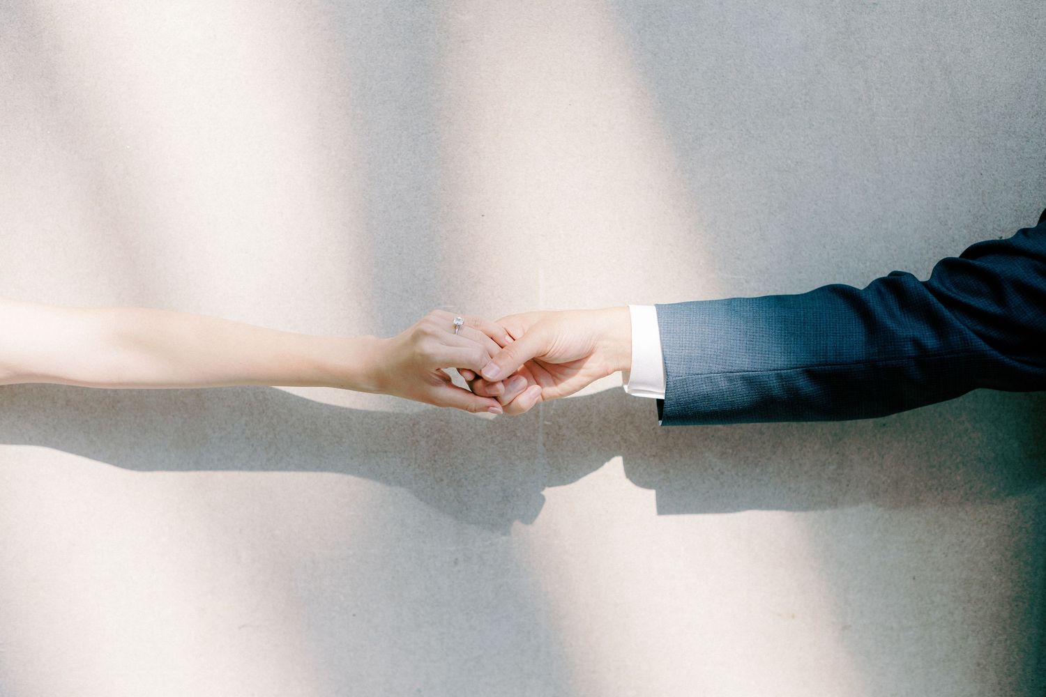 Early morning NYC Engagement Session the Met Timeless Romantic Fine Art New York Wedding Photographer Jeanie Jang Photo