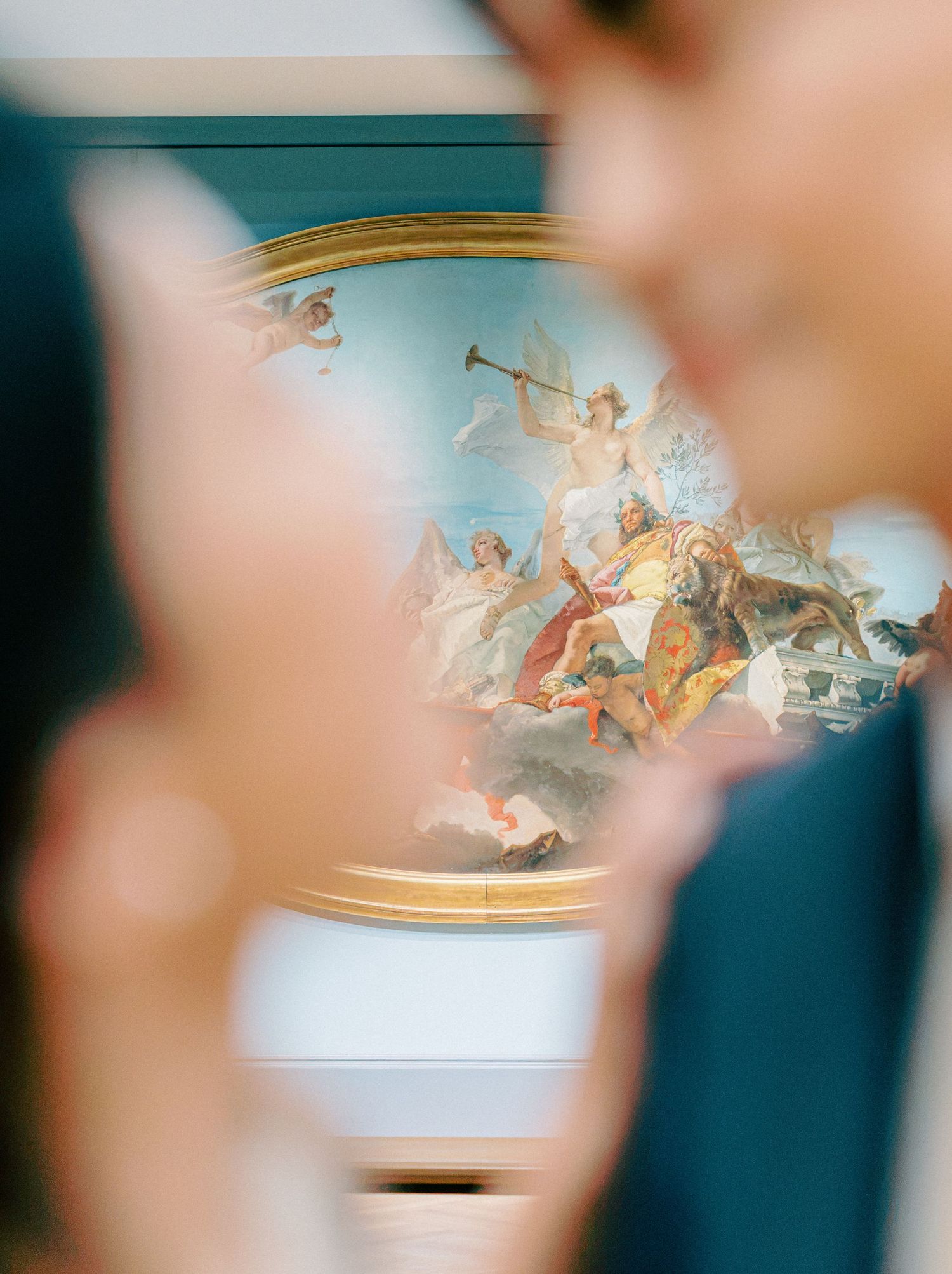 Early morning NYC Engagement Session the Met Timeless Romantic Fine Art New York Wedding Photographer Jeanie Jang Photo
