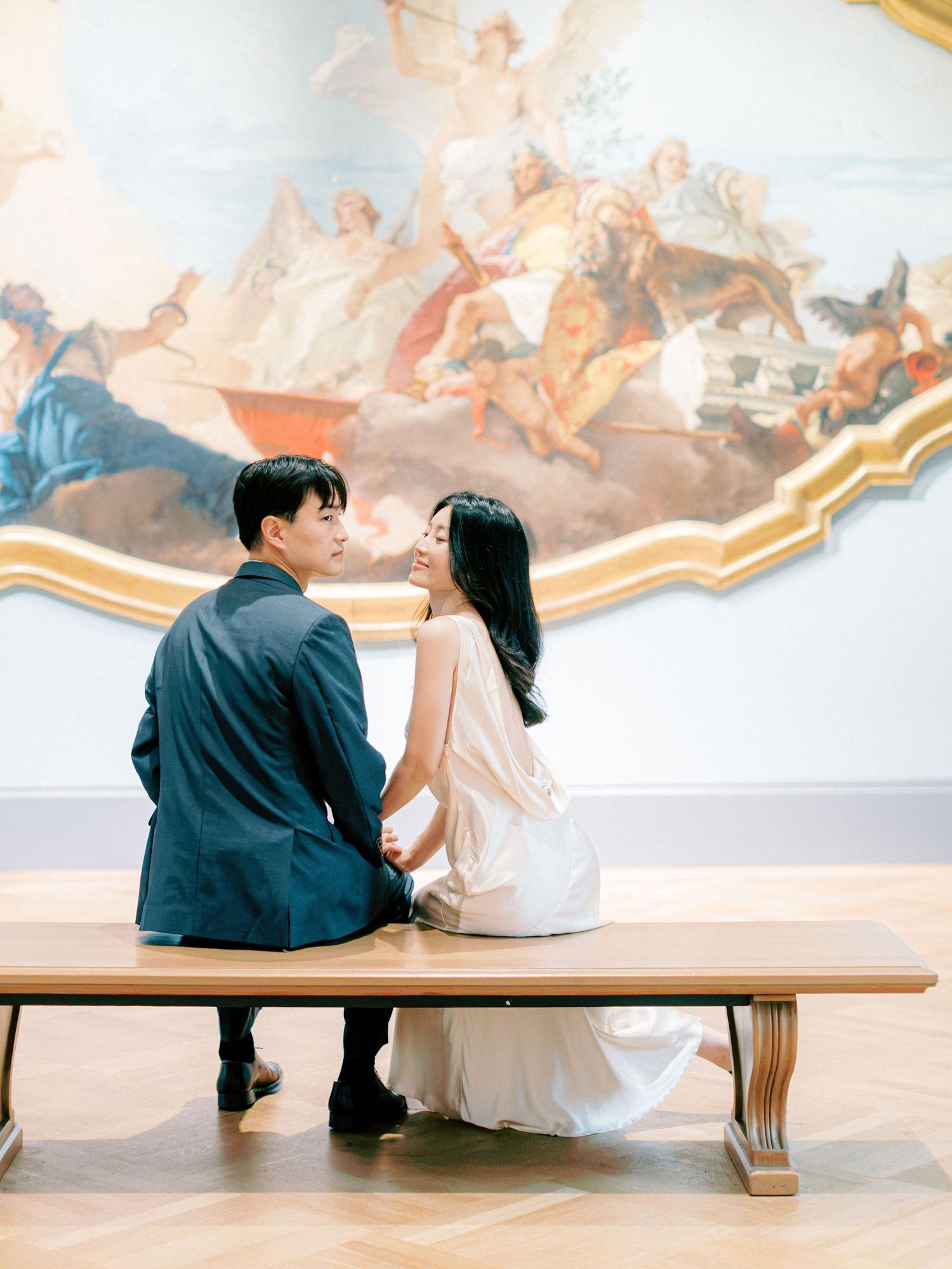 Early morning NYC Engagement Session the Met Timeless Romantic Fine Art New York Wedding Photographer Jeanie Jang Photo