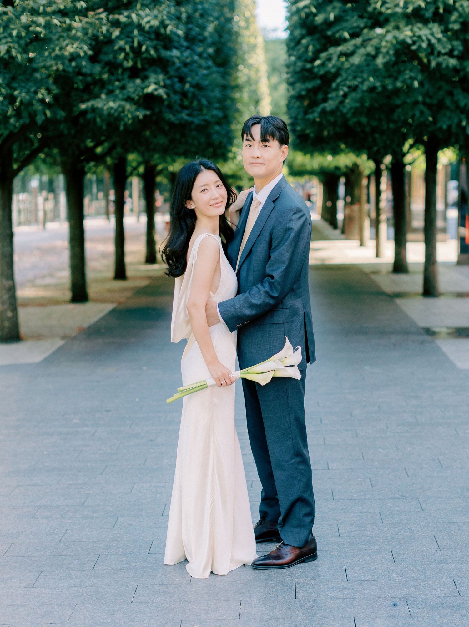 Early morning NYC Engagement Session the Met Timeless Romantic Fine Art New York Wedding Photographer Jeanie Jang Photo