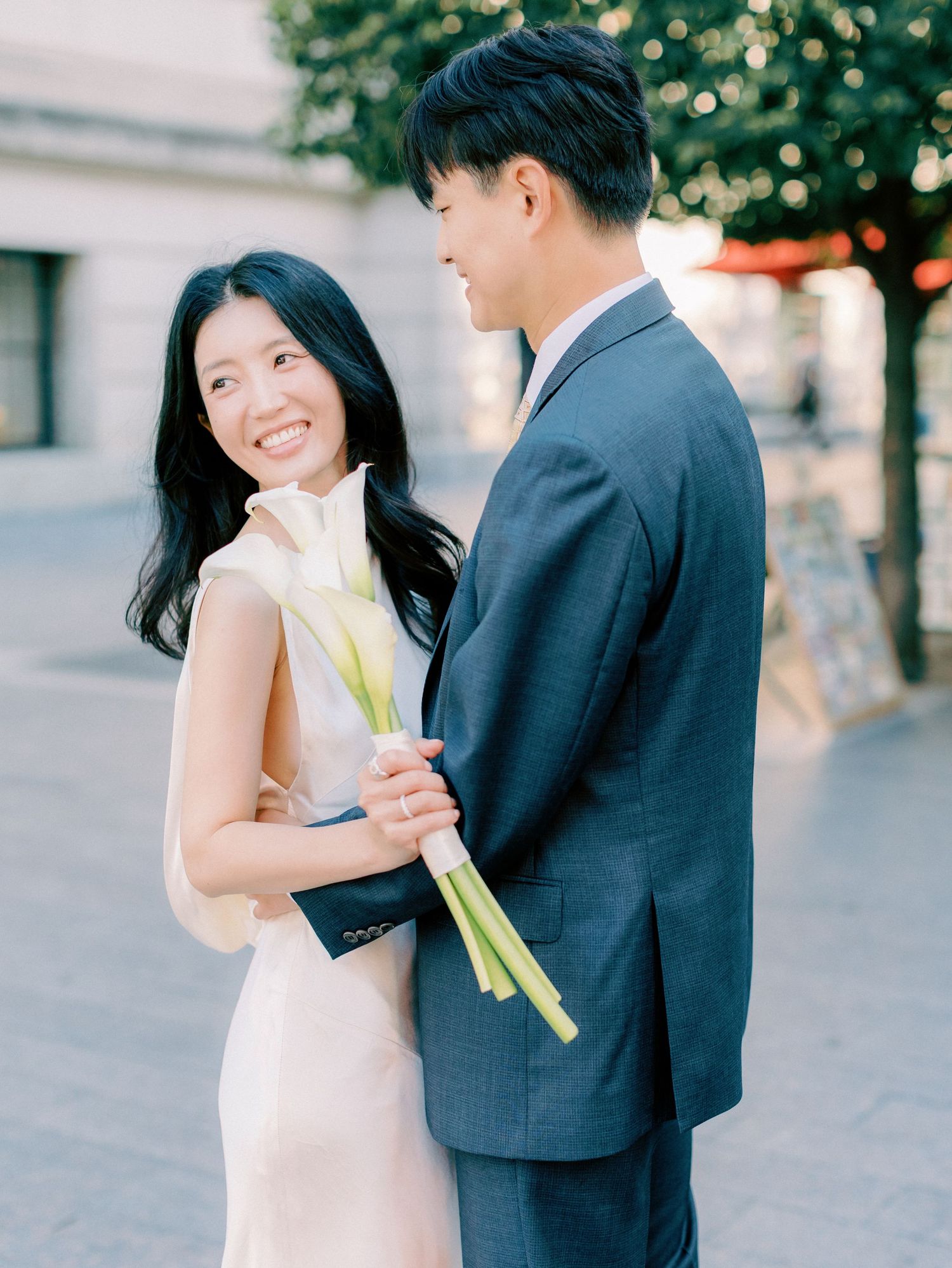 Early morning NYC Engagement Session the Met Timeless Romantic Fine Art New York Wedding Photographer Jeanie Jang Photo