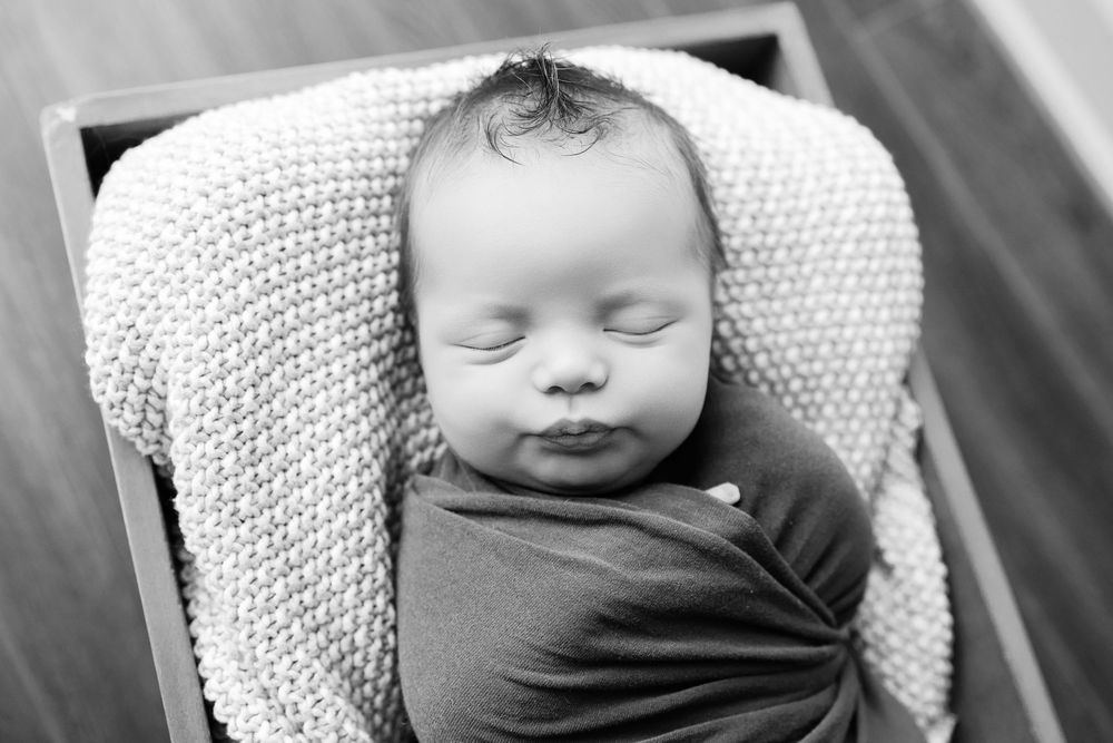 Kendall Kuss Photography Waukesha County family photographer. Family and newborn photos in Watertown WI