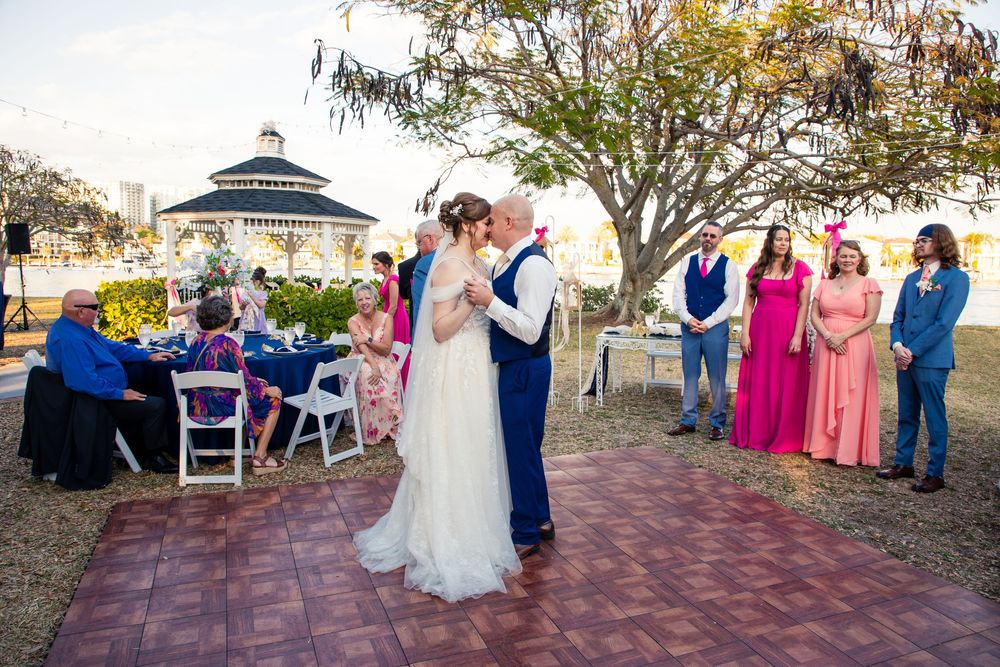 Editorial style weddings at Davis Islands, Tampa, Florida. Destination wedding in Tampa, Clearwater, St Pete, Sarasota, Naples, Florida