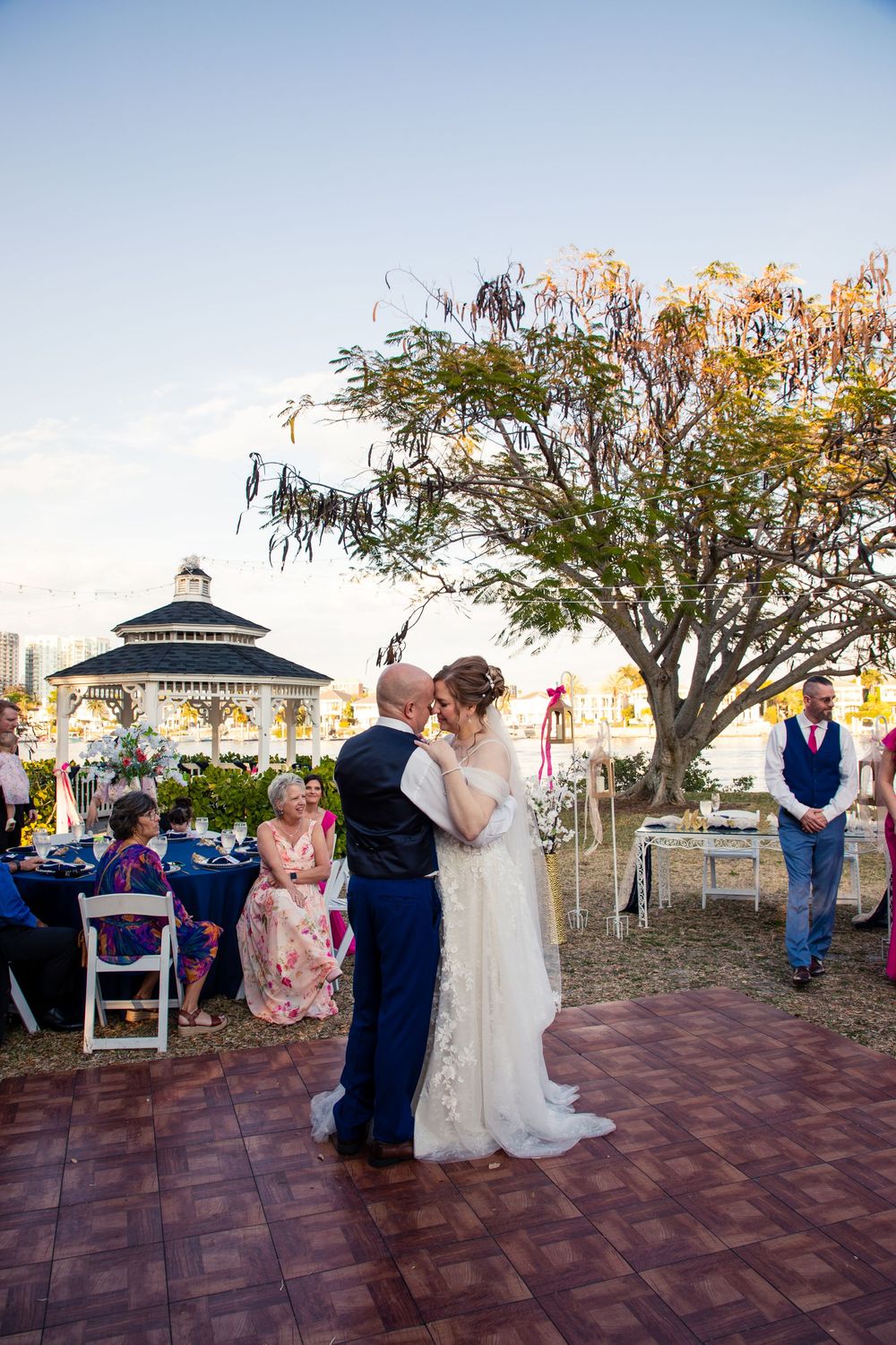 Editorial style weddings at Davis Islands, Tampa, Florida. Destination wedding in Tampa, Clearwater, St Pete, Sarasota, Naples, Florida