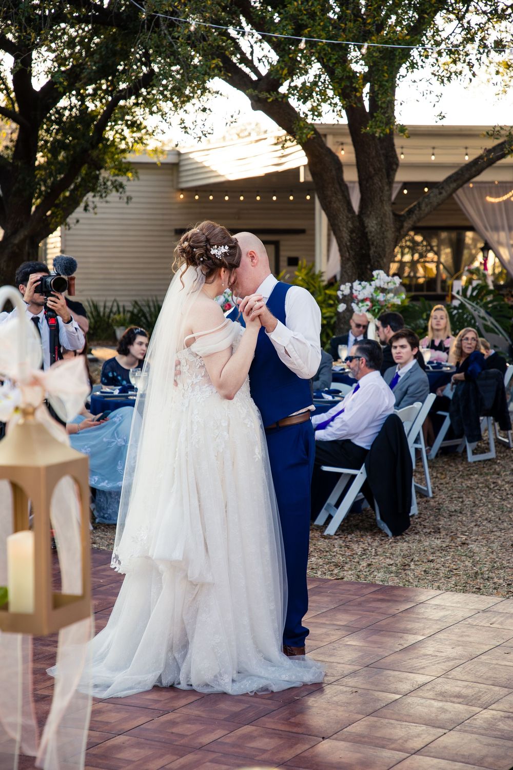 Editorial style weddings at Davis Islands, Tampa, Florida. Destination wedding in Tampa, Clearwater, St Pete, Sarasota, Naples, Florida