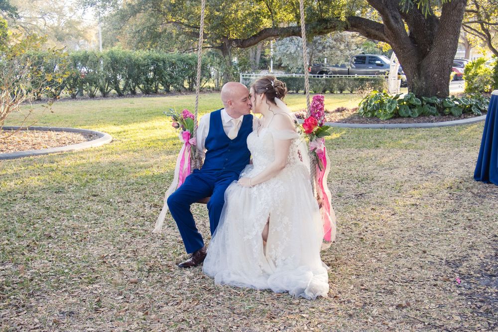 Editorial style weddings at Davis Islands, Tampa, Florida. Destination wedding in Tampa, Clearwater, St Pete, Sarasota, Naples, Florida