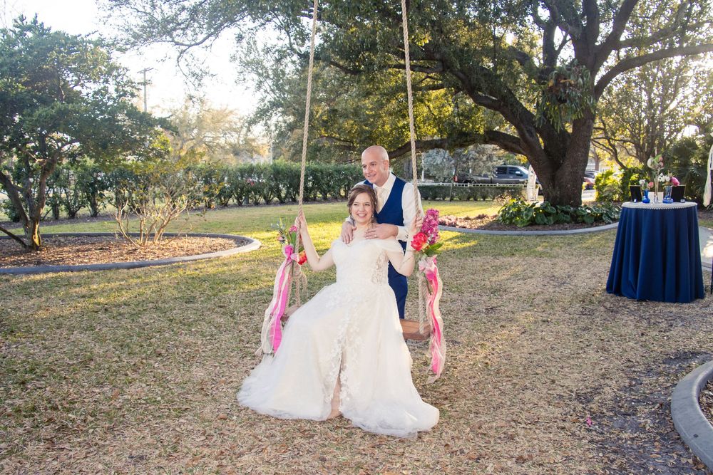Editorial style weddings at Davis Islands, Tampa, Florida. Destination wedding in Tampa, Clearwater, St Pete, Sarasota, Naples, Florida