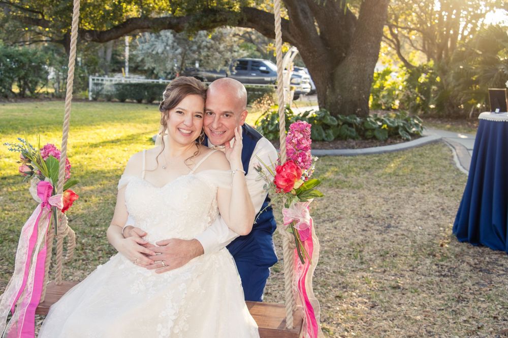 Editorial style weddings at Davis Islands, Tampa, Florida. Destination wedding in Tampa, Clearwater, St Pete, Sarasota, Naples, Florida