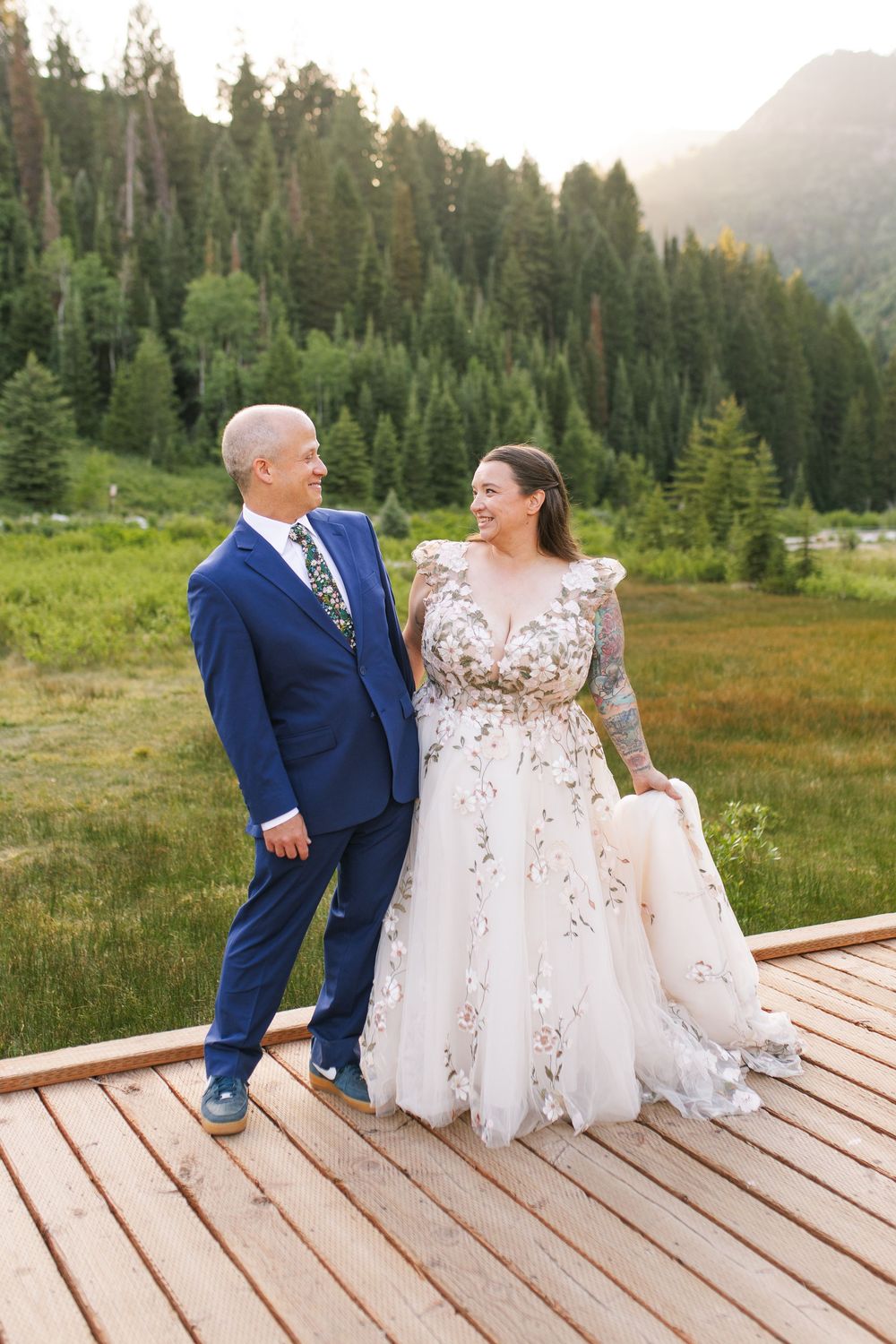 Utah Wedding photographer capturing beautiful mountain bridal pictures in Big Cottonwood Canyon