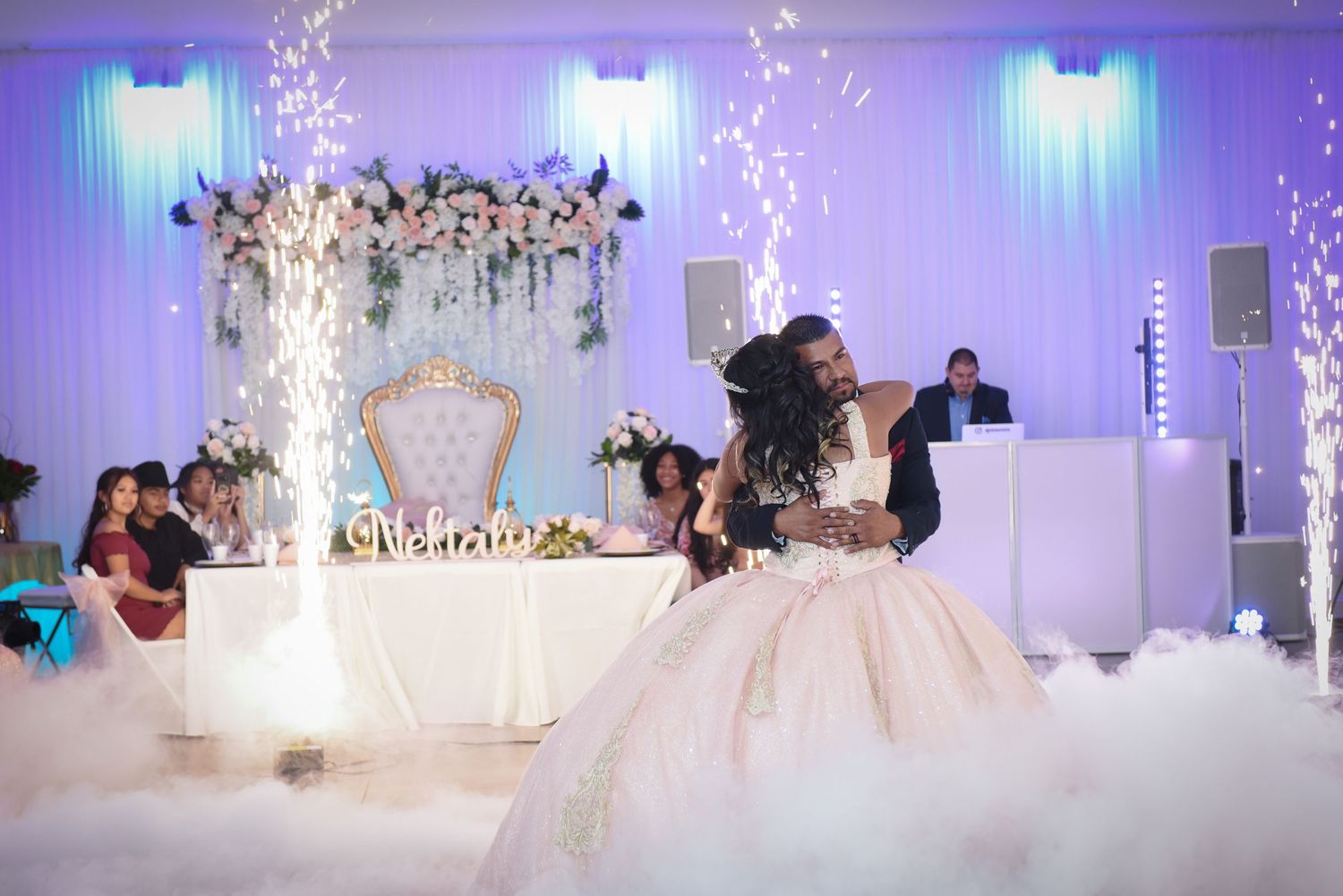 Public Quince invitation increasing guest attendance showing open invite Quince planner, venue planning and guest organization strategies