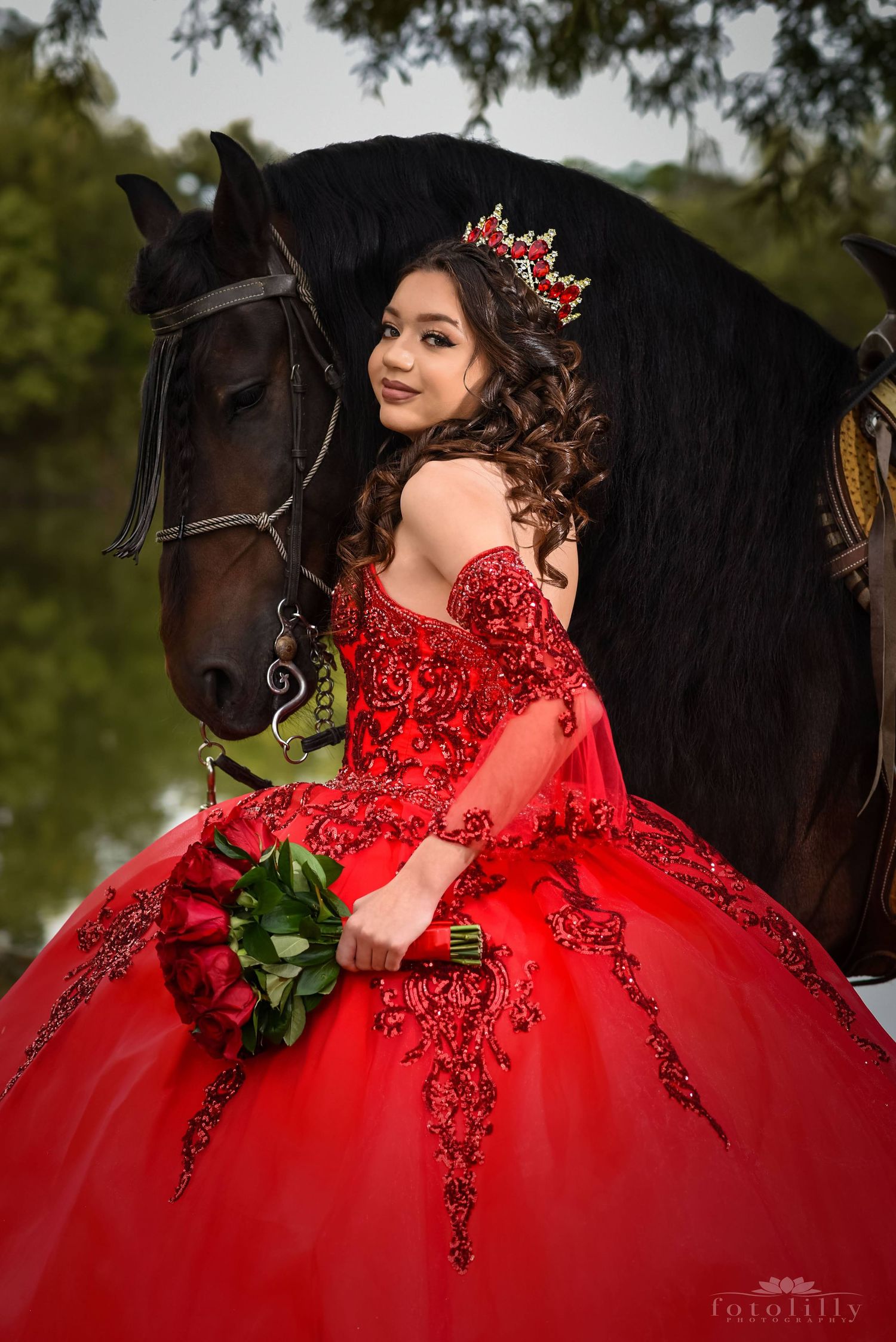 Rancho de las 4 Riatas horse ranch quinceañera photography in Grand Prairie by Fotolilly Photography serving Dallas Fort Worth area