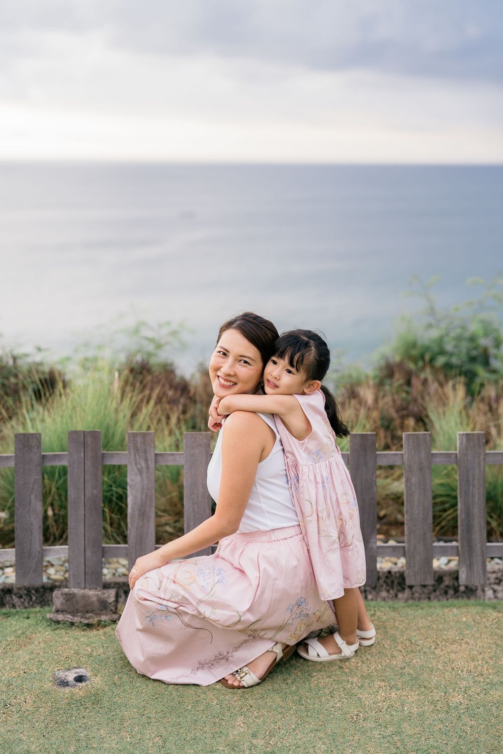 Natural family portraits captured at AYANA Resort Bali.