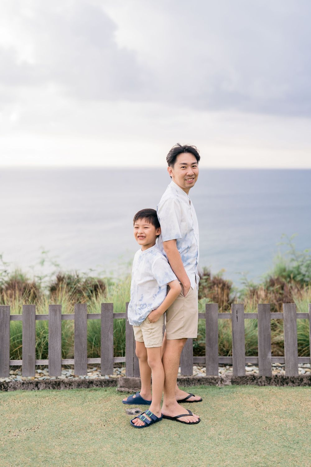 Natural family portraits captured at AYANA Resort Bali.