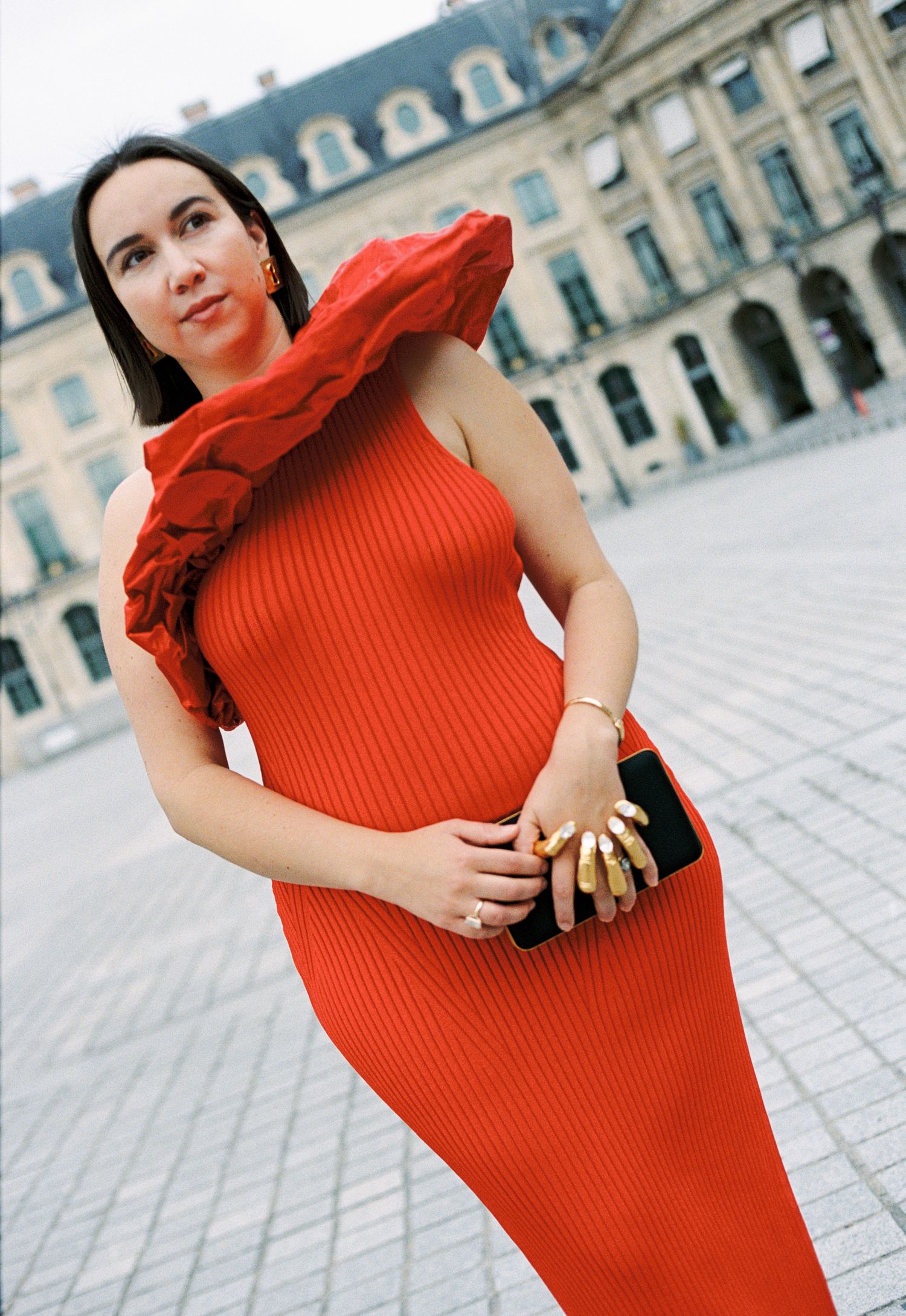 Schiaparelli hand in hand diamond clutch, Schiaparelli paris red dress, paris film photoshoot, paris film photographer, best film photo