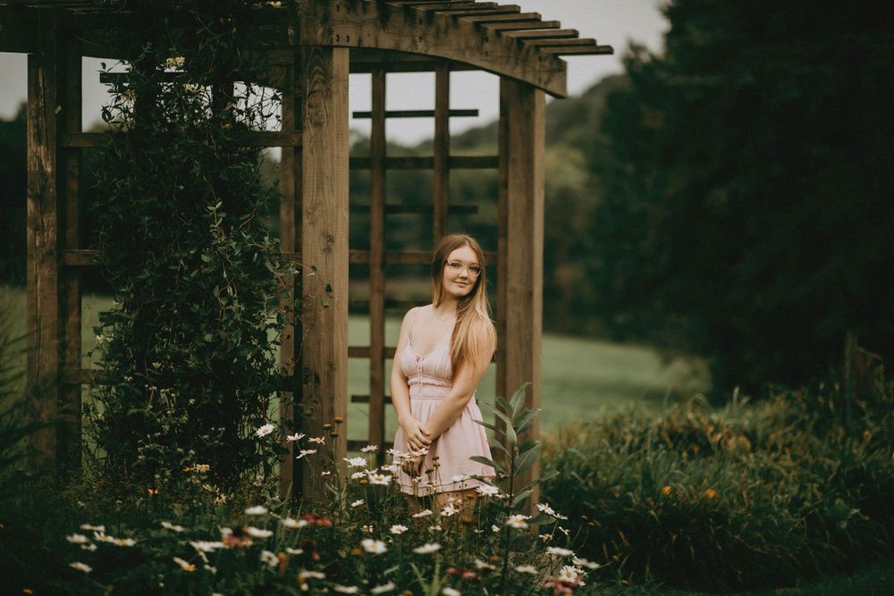 indiana pa photographer, apollo ridge senior, pittsburgh photographer, senior pics, blue spruce park, urban, saltsburg, class of 2027