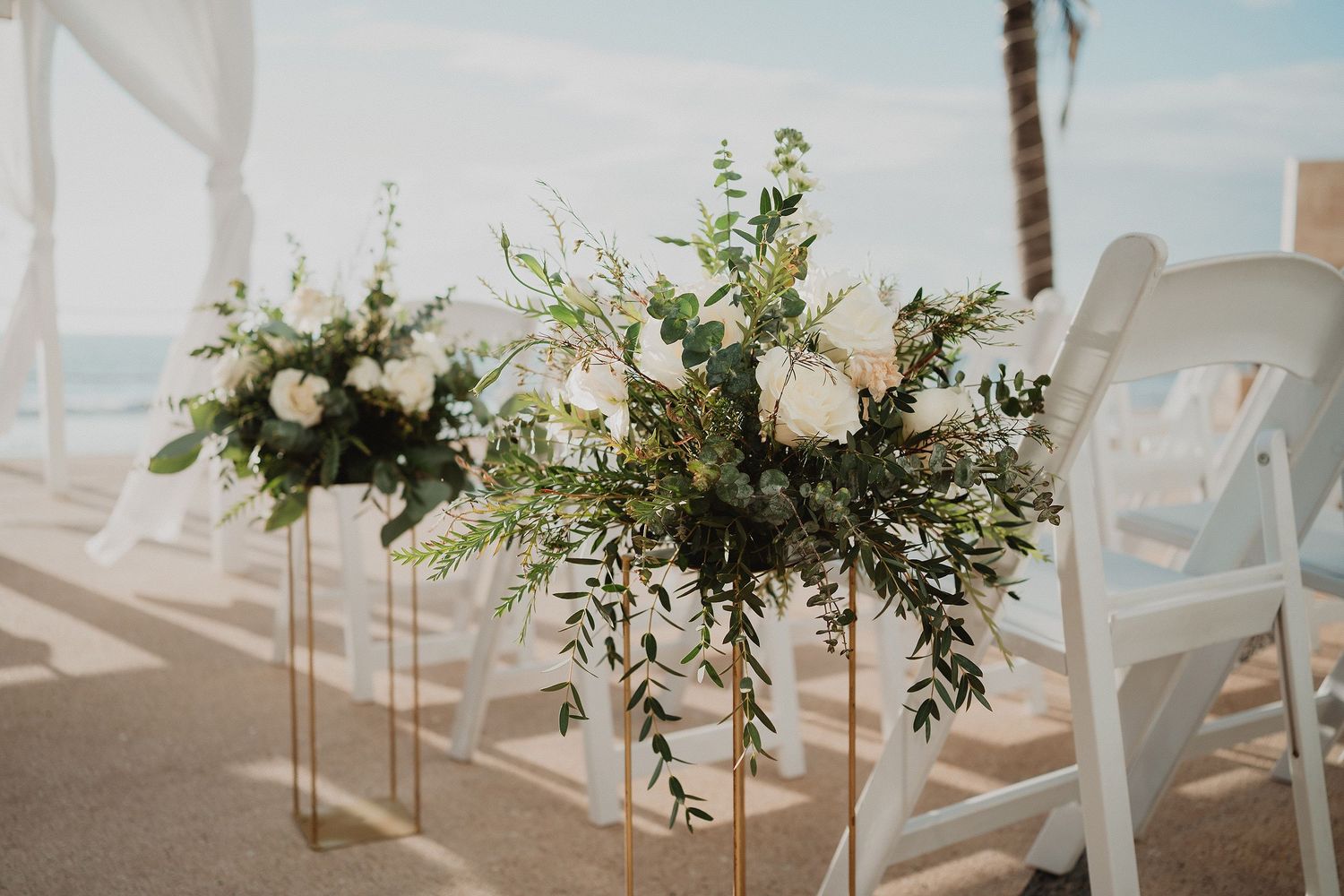 Decoración floral de una boda en Park Royal Mazatlán.