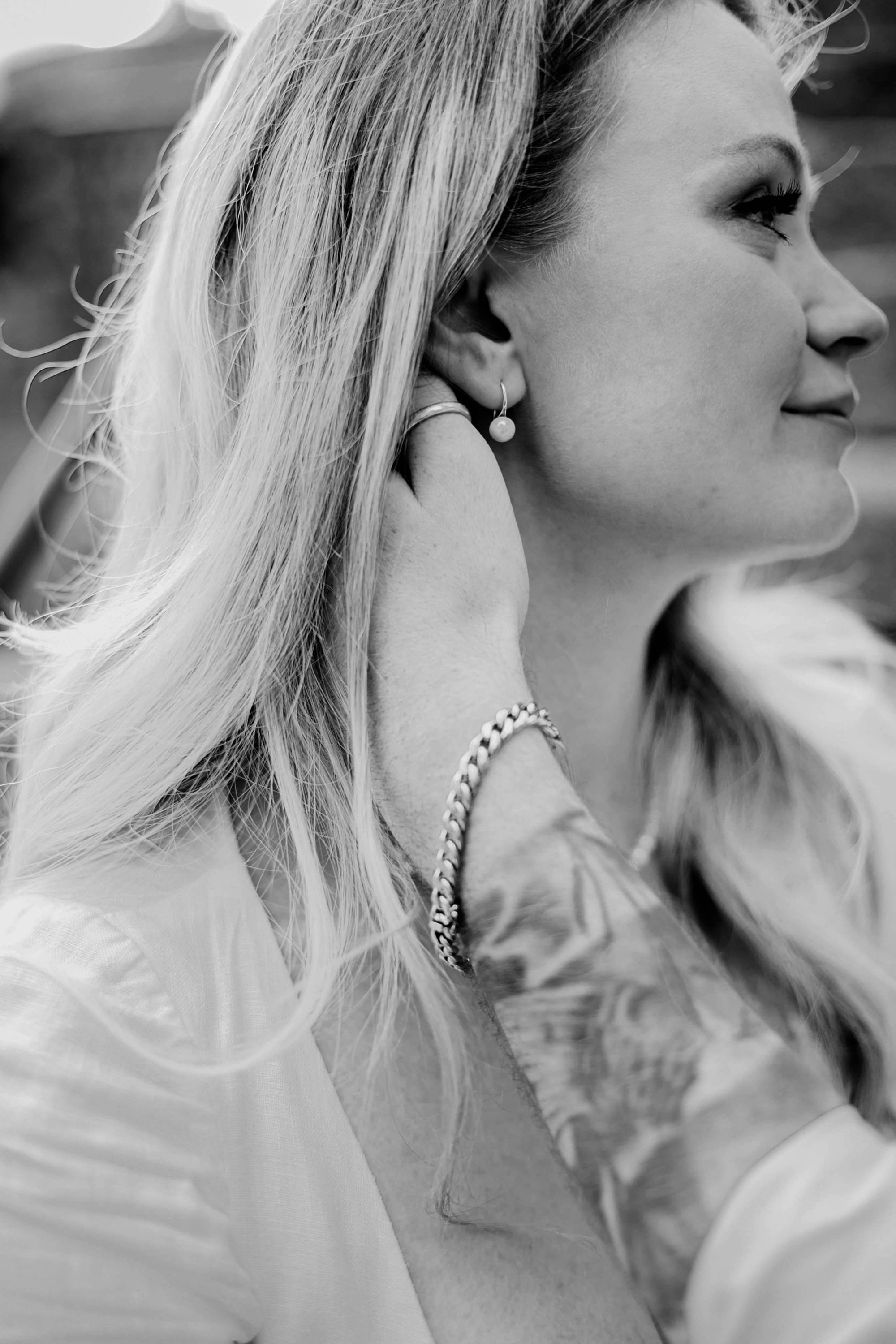 Kärleksfotografering i Borgvik med Julia och Martin. Borgvik utanför Karlstad. fotograf Rebecca Nordin.