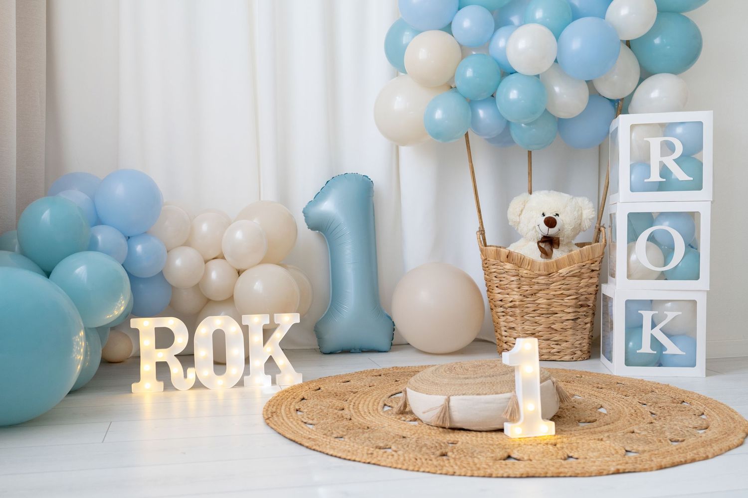 narodeninové fotenie detí Nové Zámky, mám 1 rok, 1 rok, cake smash, fotograf Dušana Ďuricová