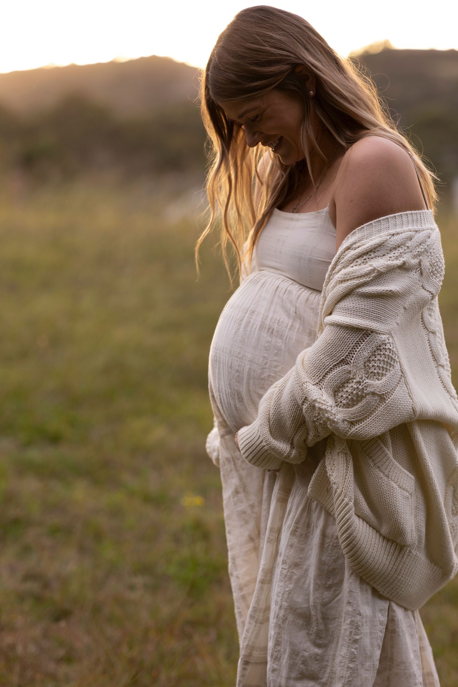 MATERNITY | PREGNANCY | SUNSET | OUTDOORS