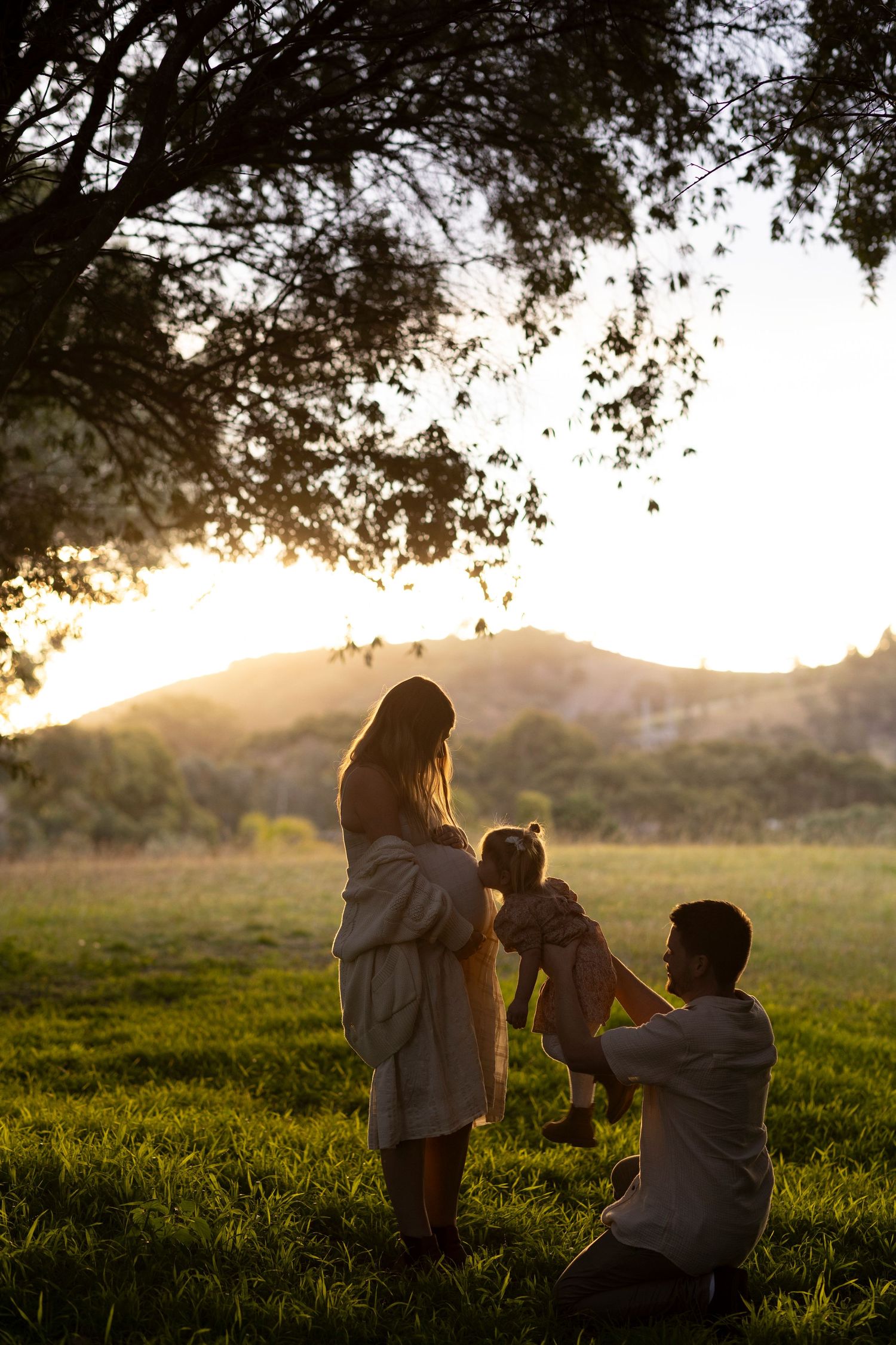 MATERNITY | PREGNANCY | SUNSET | OUTDOORS | TODDLER | FAMILY
