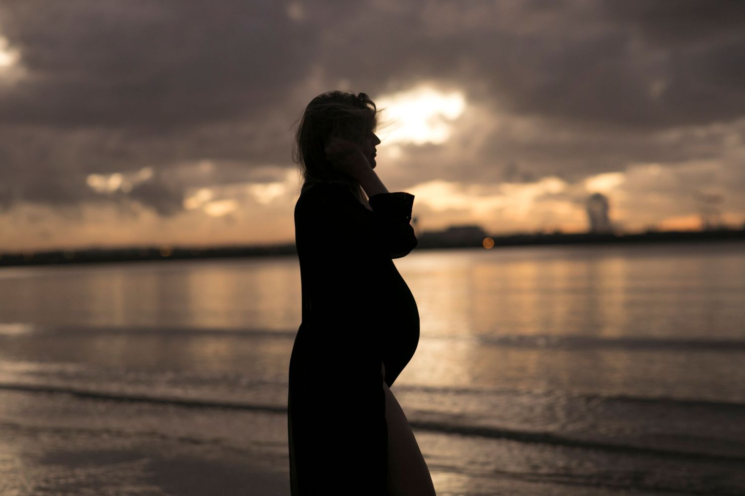 PREGNANCY | MATERNITY | BEACH | SUNRISE