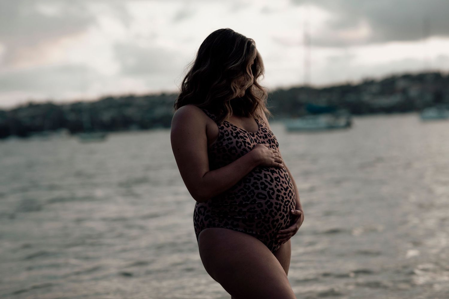 PREGNANCY | MATERNITY | BEACH | SUNSET