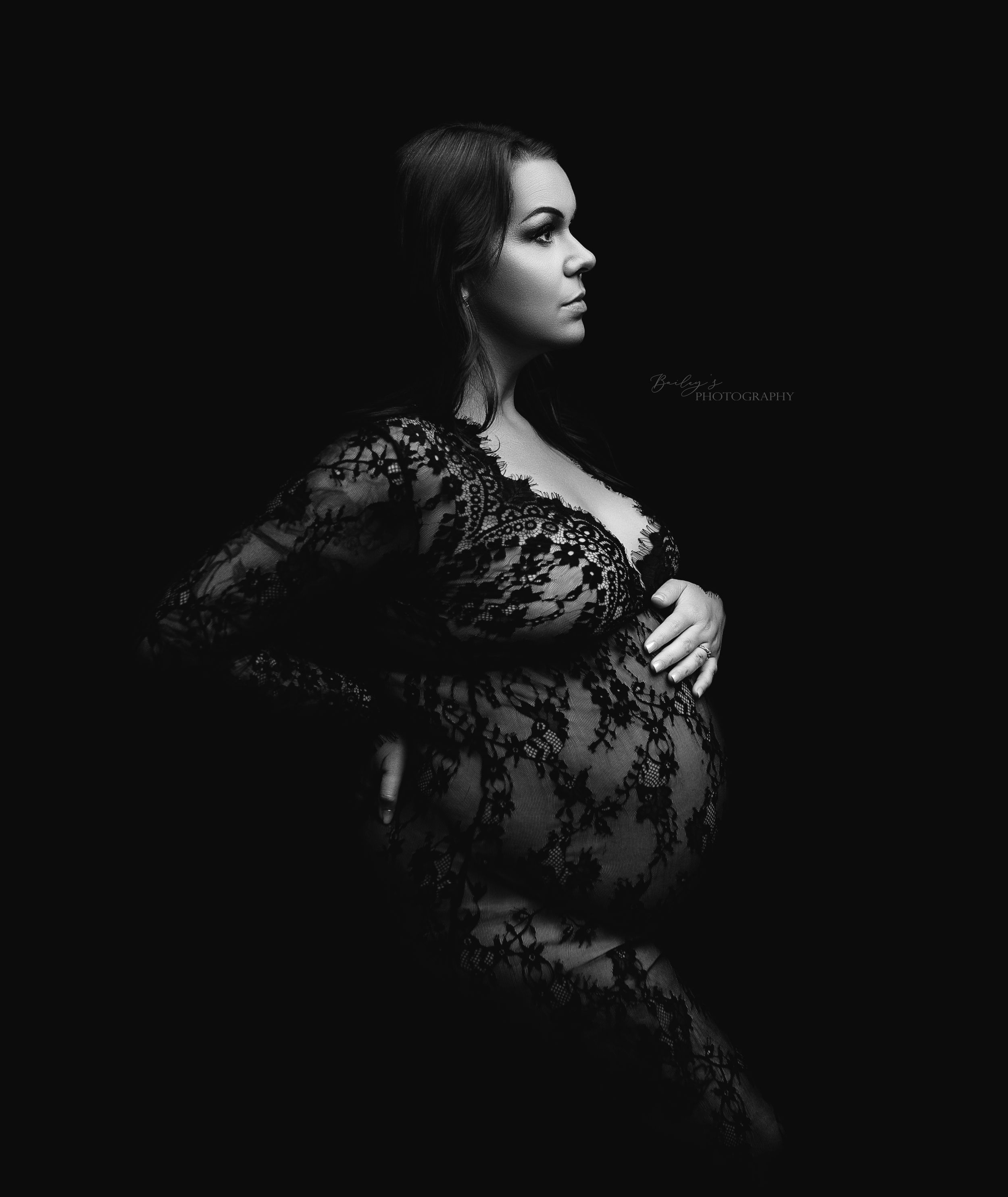 Portsmouth OH | Maternity Photographer | Baby Bump | Fine Art | Affordable | High End | Greenup KY | Pregnancy