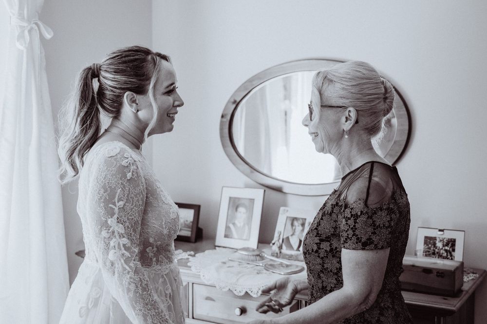 photojournalistic wedding photography toronto