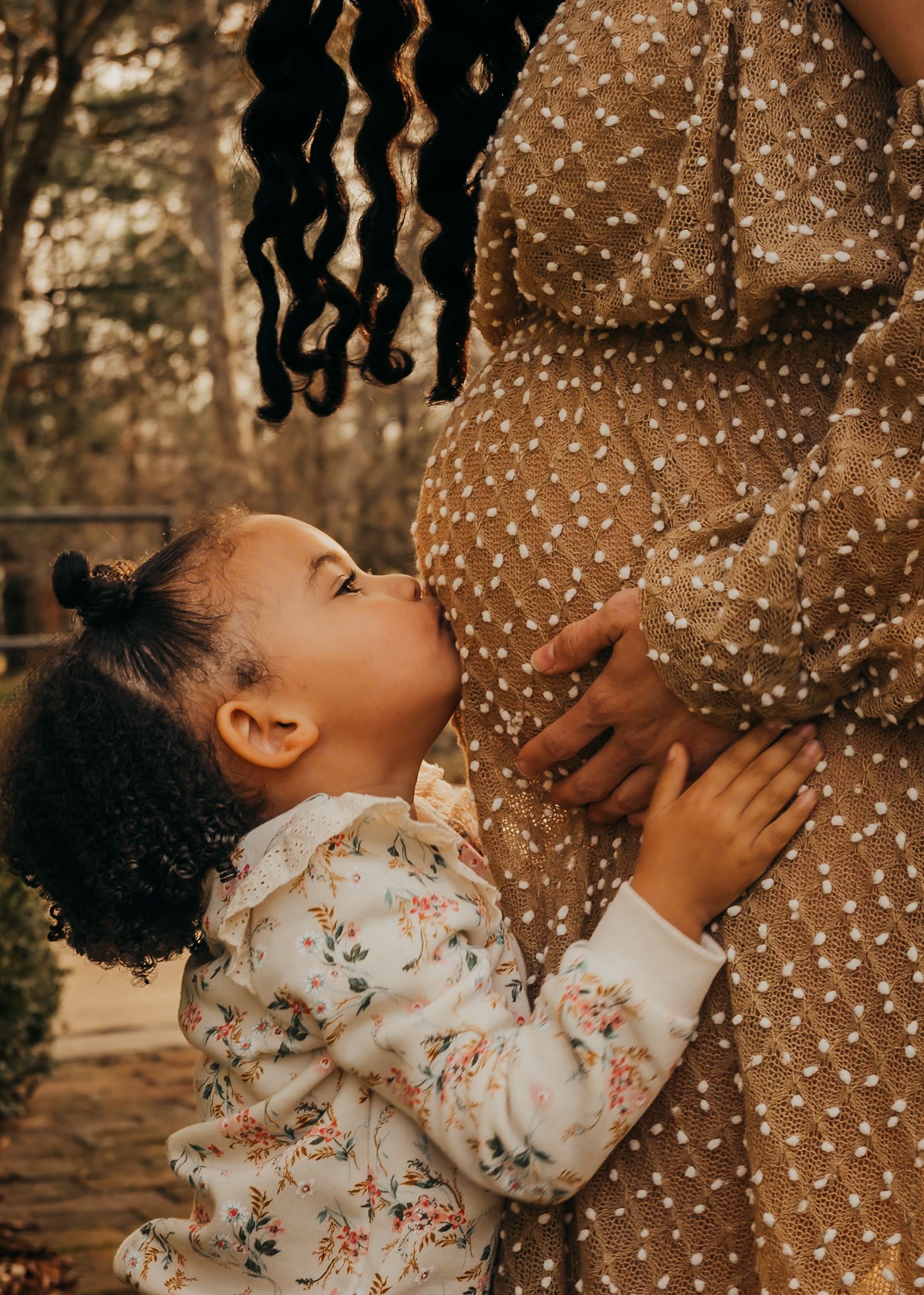 Maternity Portraits at Coxhall Gardens near Indianapolis.