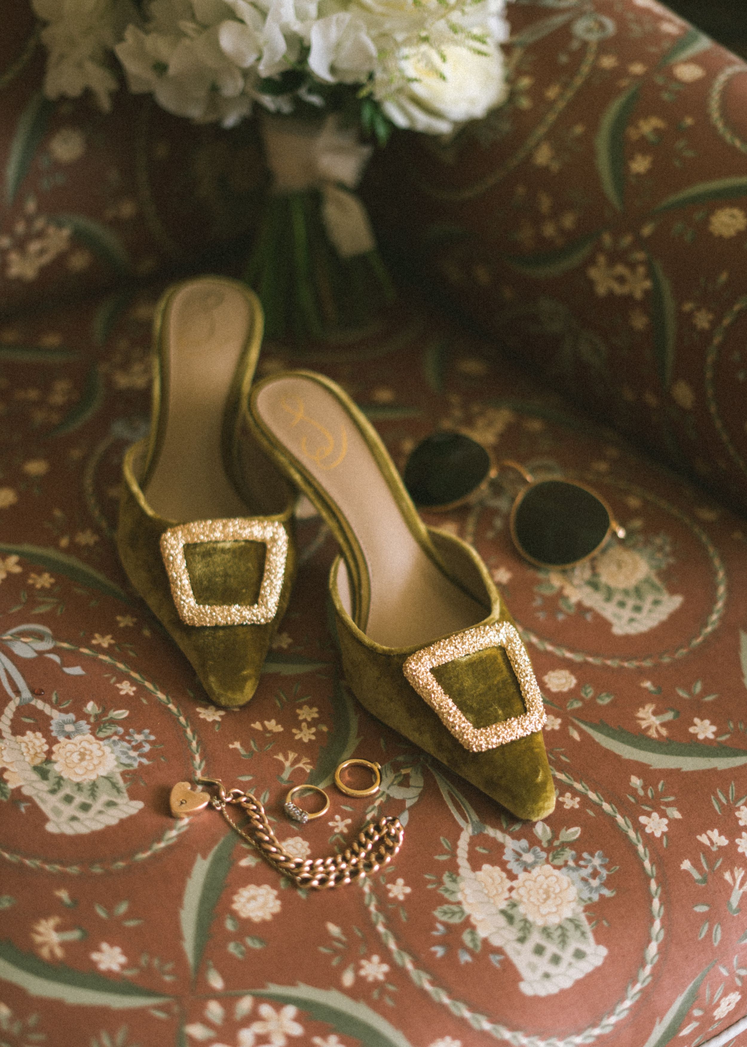 sam eldeman bridal prep shoes chavenage house wiltshire editorial documentary wedding photo