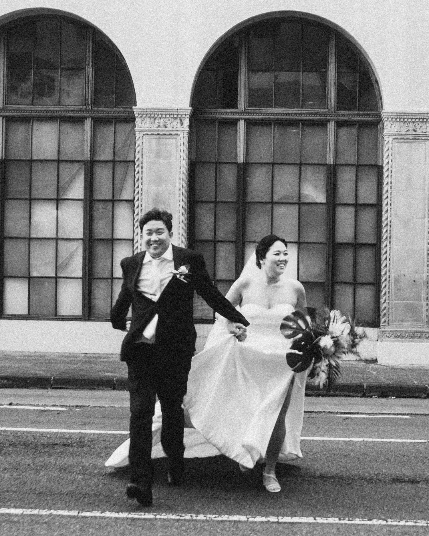 Downtown Wedding at Cafe Julia on Oahu Hawaii