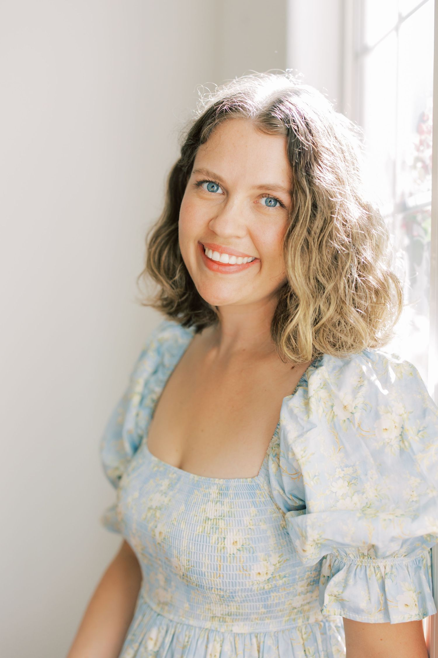 Kaitlin Stoltenberg is a Natural-light Photographer in Chico, California specializing in Family, Maternity and Lifestyle Newborn Photography