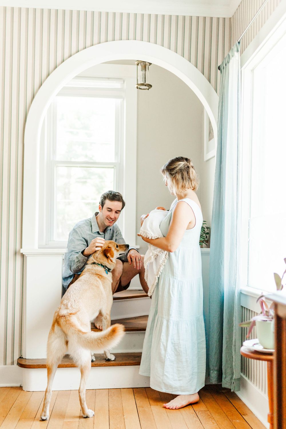 Family lifestyle in home newborn photography