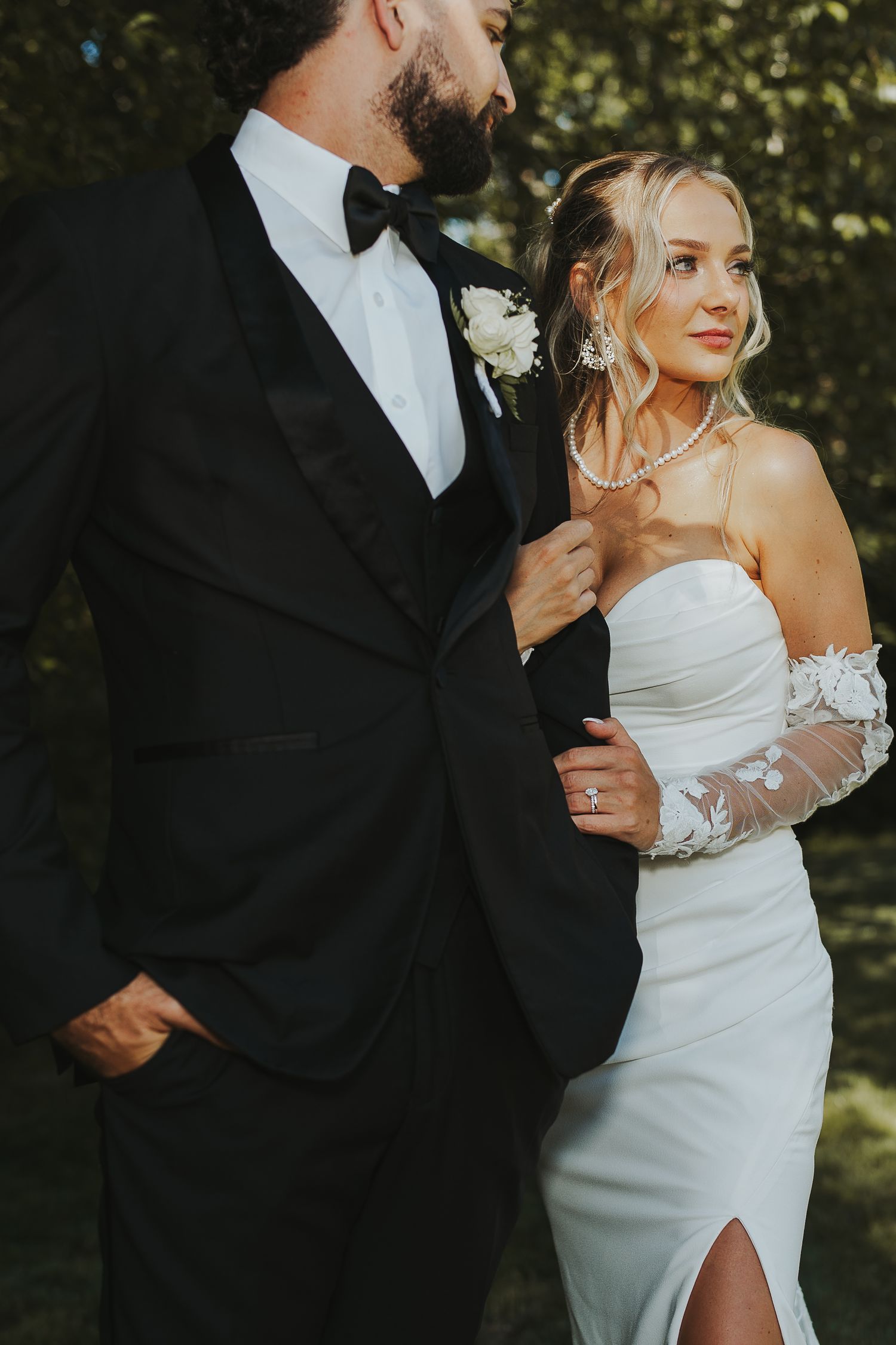 Wedding portrait with flash photography