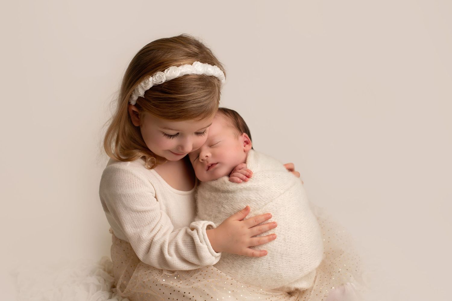 Ayrshire glasgow Renfrewshire sibling newborn photographer