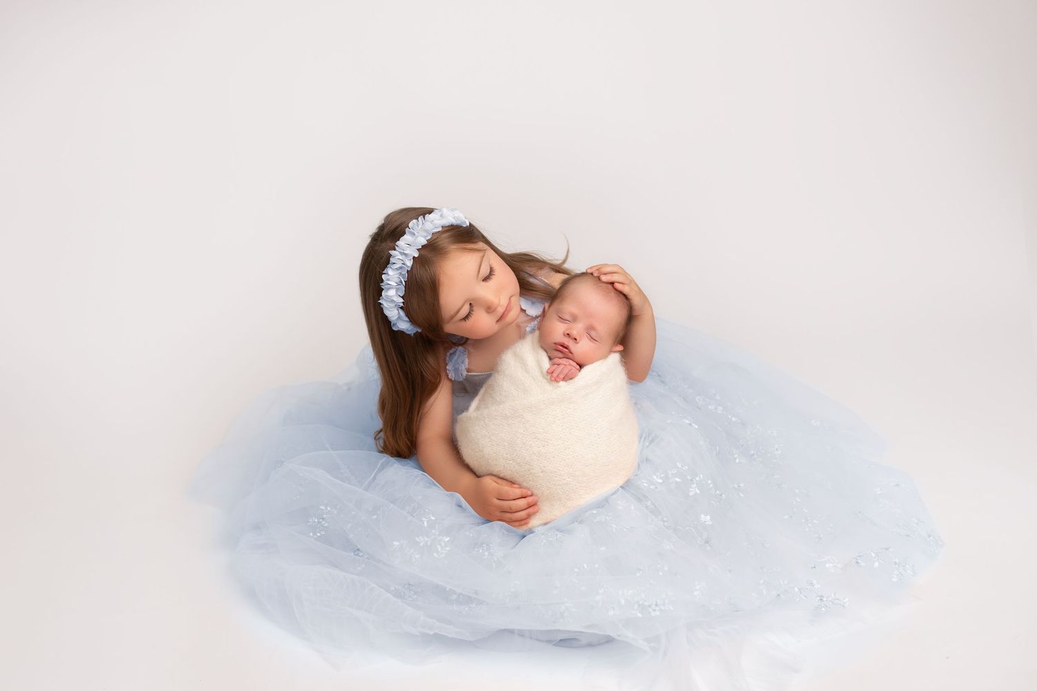 Ayrshire glasgow Renfrewshire sibling newborn photographer