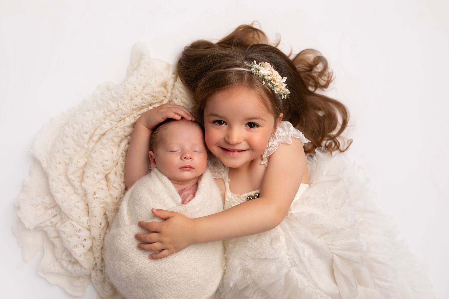 Ayrshire glasgow Renfrewshire sibling newborn photographer