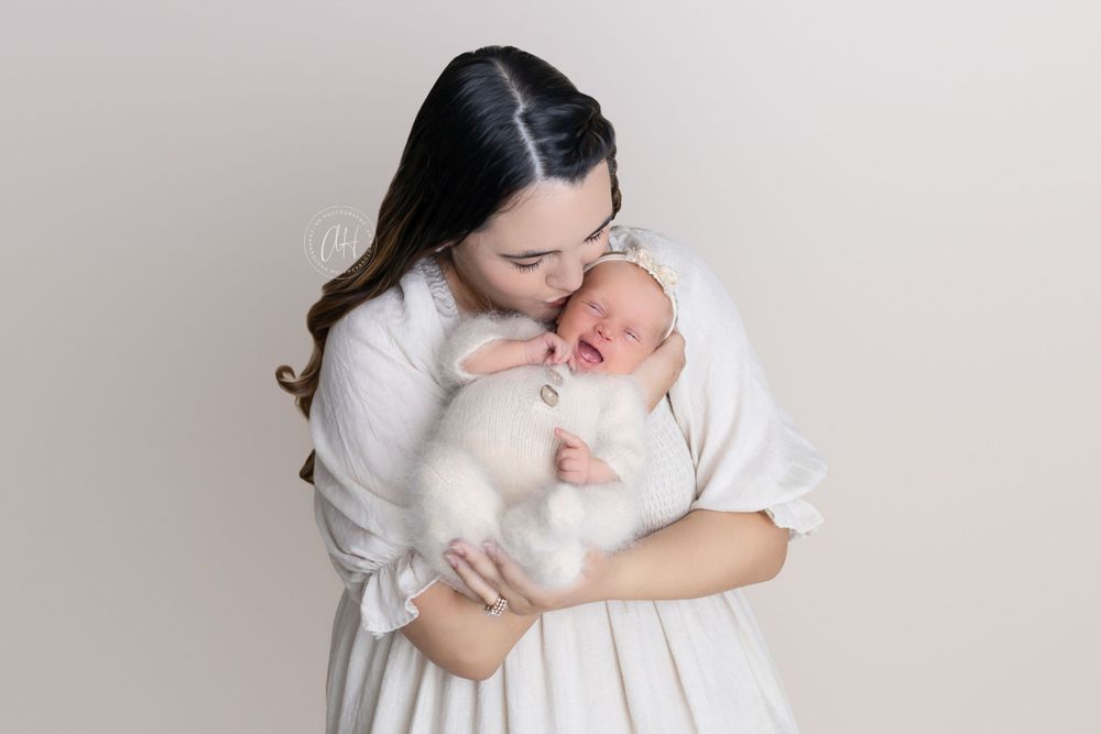 newborn photographer Miami