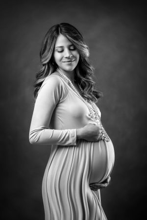 Las Vegas Maternity Portrait Photographer Black and White Maternity Photo