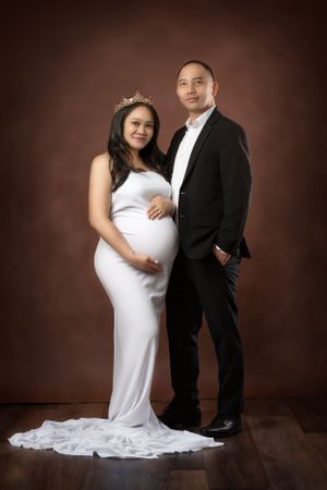 Studio Portrait Photographer Maternity