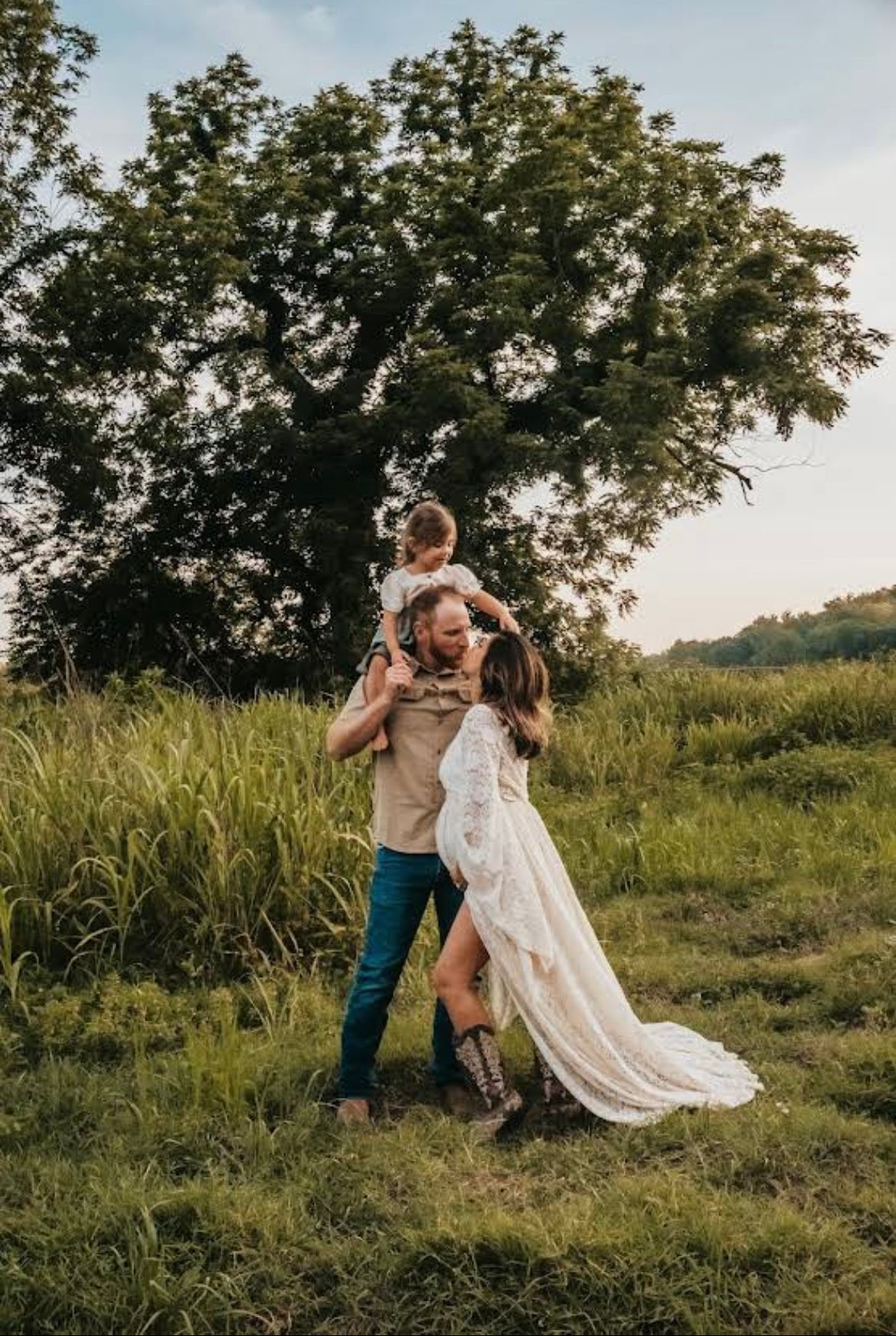 family maternity session, farm session
