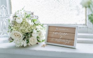 elopement wedding, minimony ceremony, courthouse wedding at a beautiful church, Humboldt, TN. Magnolia Manor, details, flowers.