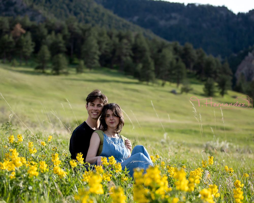 #boulderCOgradphotographer #Boulderphotographer #Couplephotographer #SCphotographer #petphotographer