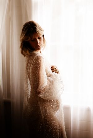 Shoalhaven Maternity Studio Photography Huskisson Jervis Bay NSW-  Shoalhaven Maternity Photographer- Claire Frances Photography