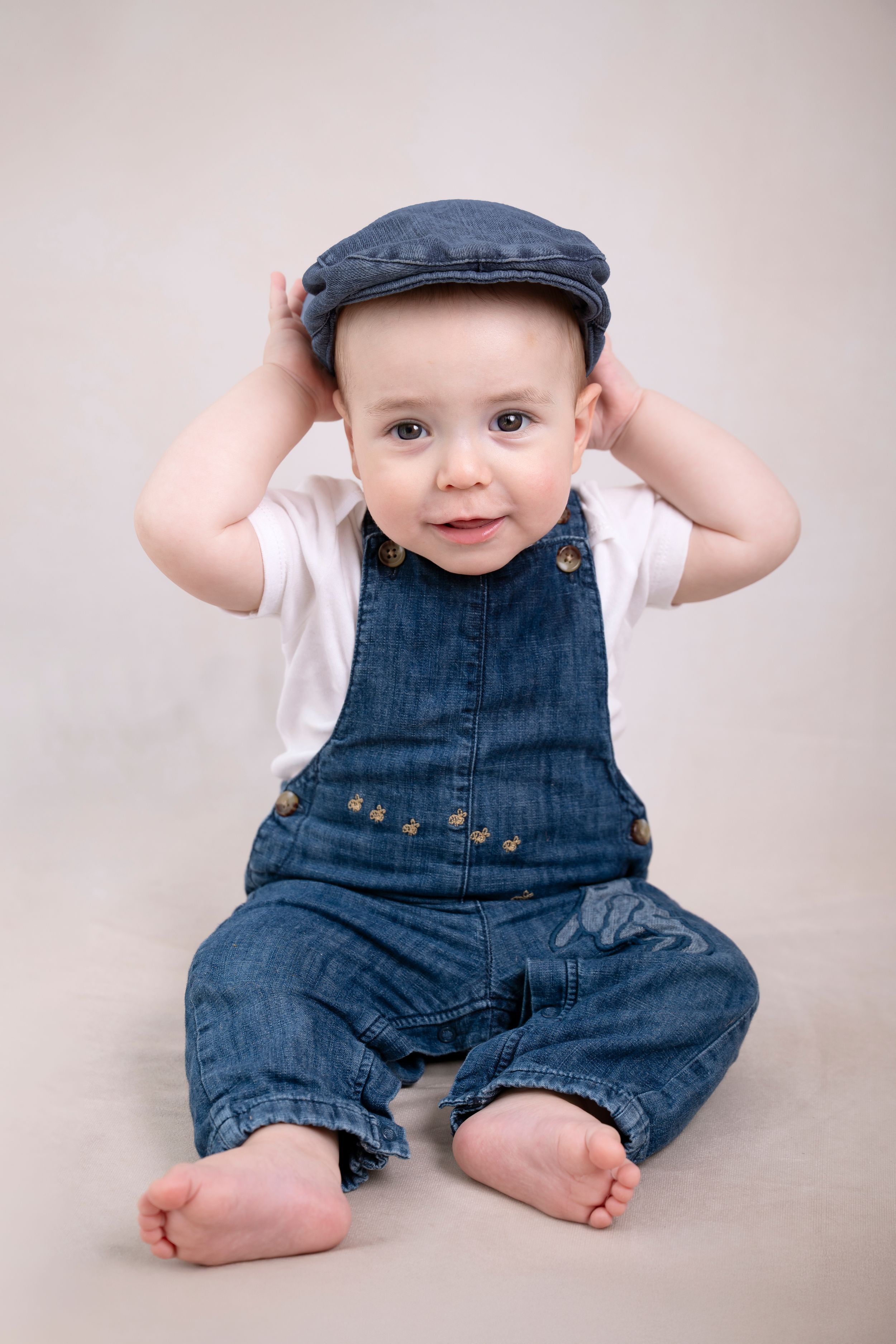 little sitter studio photo based in ashford kent