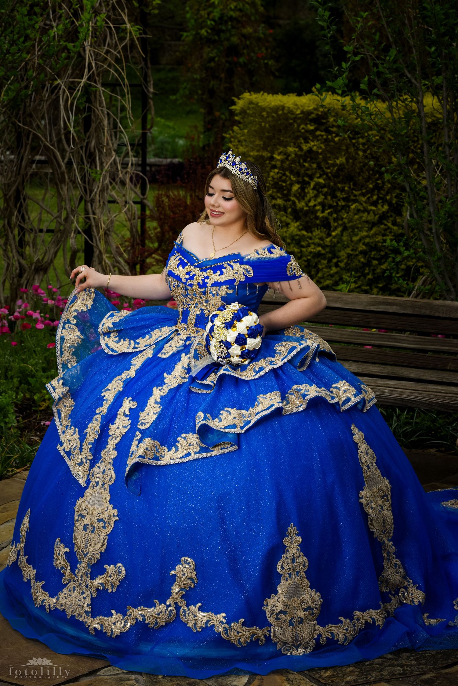 Experienced Denton Quince photographer capturing vibrant Sweet 15 portraits with professional photography throughout Denton County texas